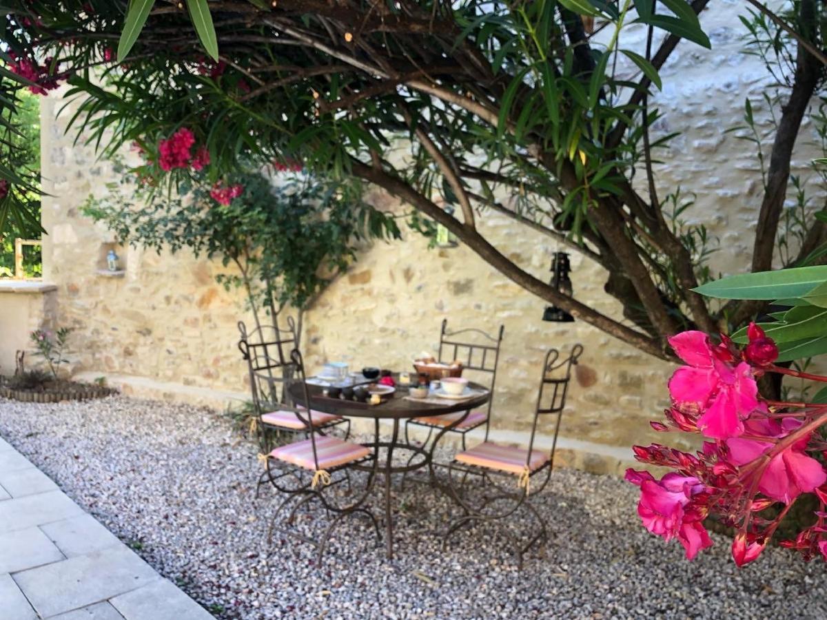 Maison Des Bourgades Saint-Julien-de-Peyrolas 외부 사진